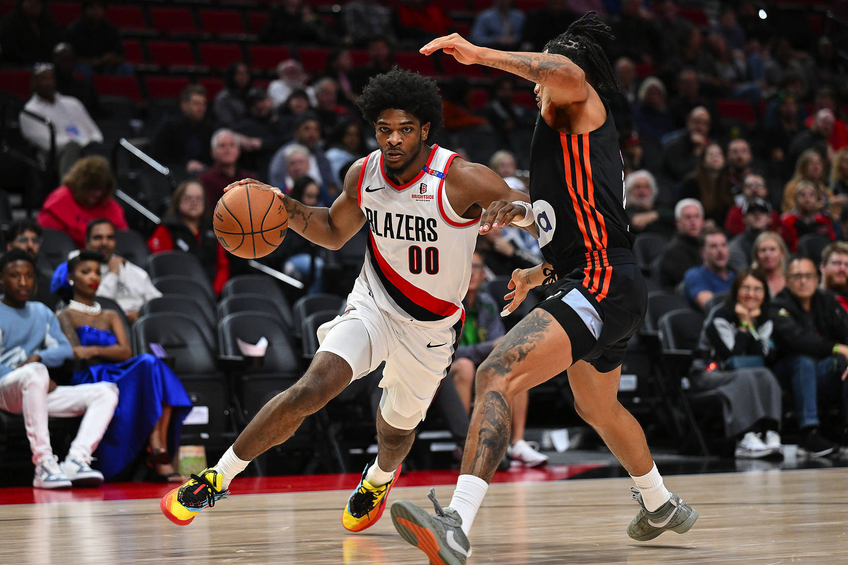 爱游戏体育-关于印第安纳步行者迎CBA季后赛关键赛,今晨官宣签约,质疑声仍在,阵容厚度经受考验的信息