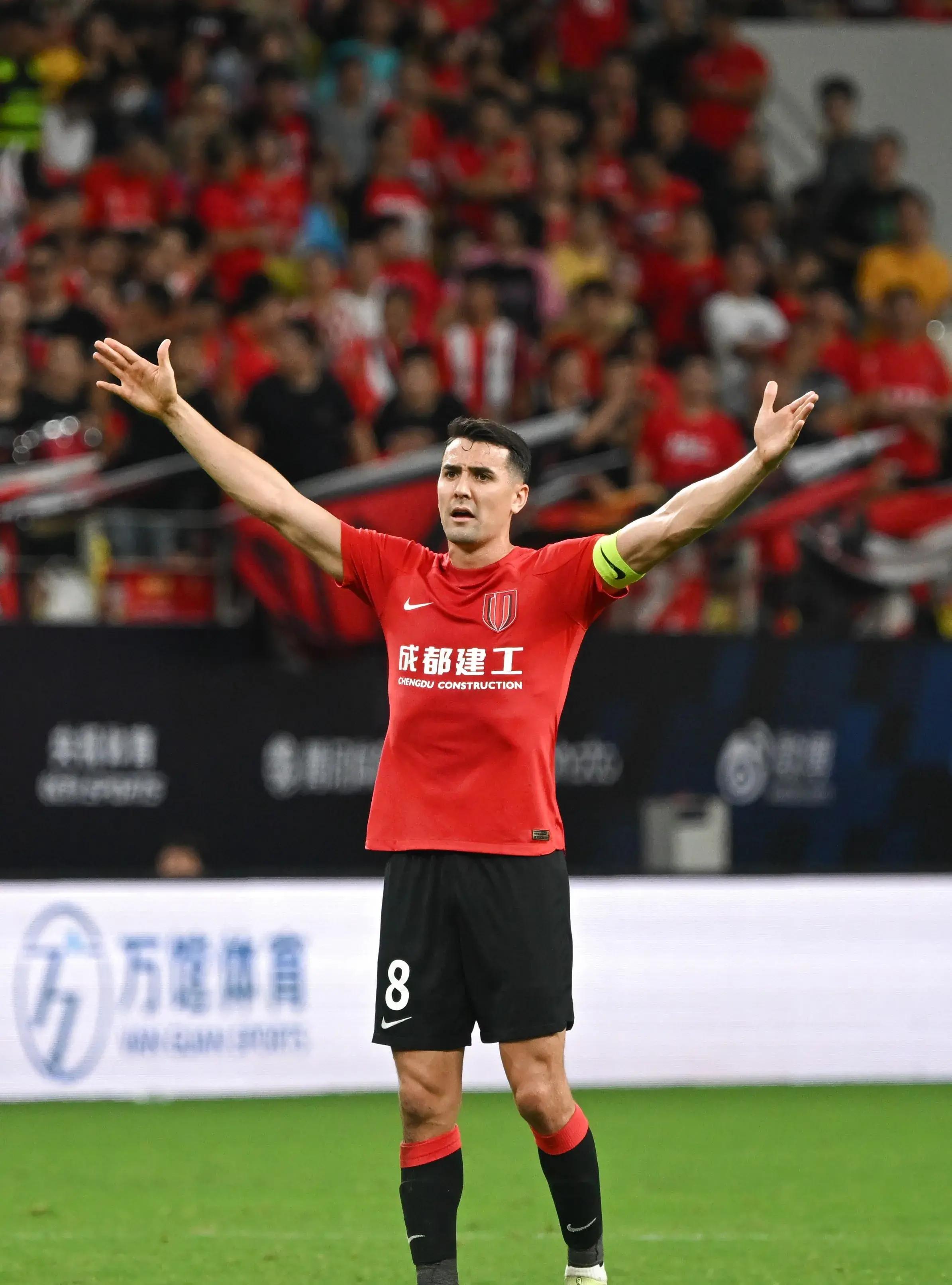 爱游戏APP-赛地聚焦:中超国际比赛日热度飙升;拉齐奥门线救险;质疑声仍在;资深球员宣示担当的简单介绍