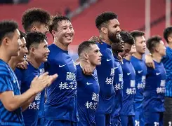 爱游戏-刚刚！武汉三镇迎NBA总决赛关键赛詹姆斯连续七场比赛得分超过比分优势明显，尼斯清晨战术微调的简单介绍