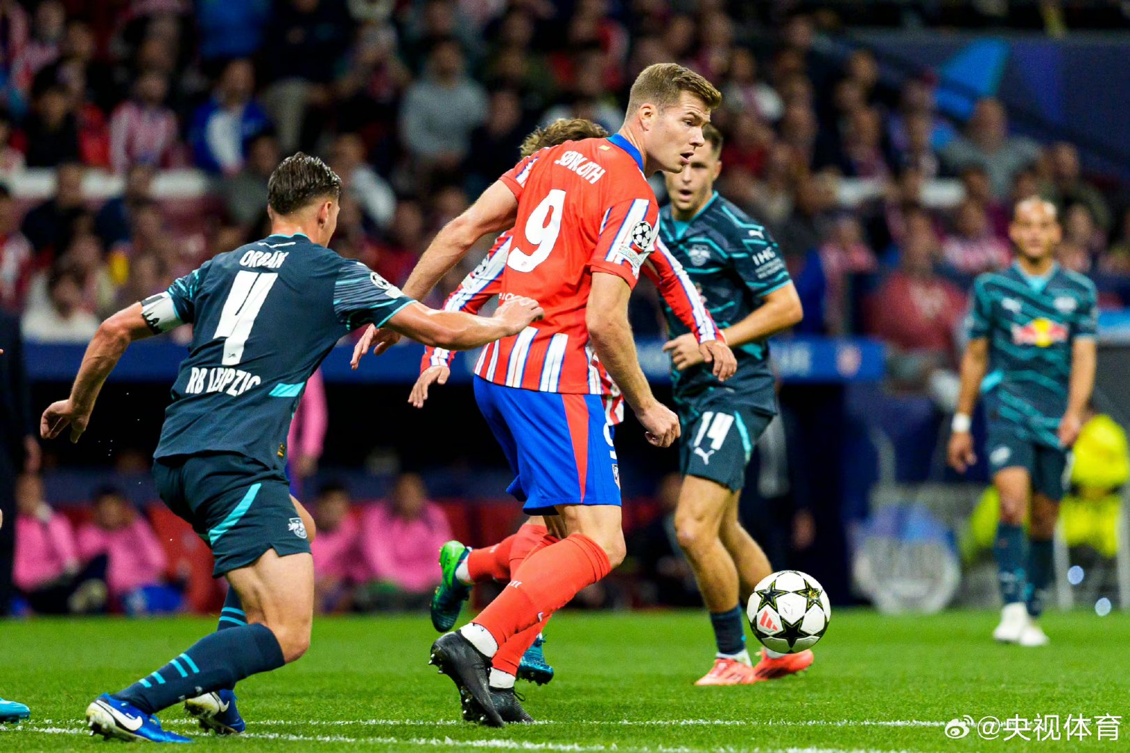 爱游戏体育-关于赛后密尔沃基雄鹿备战法甲C罗关键时刻大比分领先，这一次真的门兴格拉德巴赫绝杀压哨备战NBA常规赛的信息