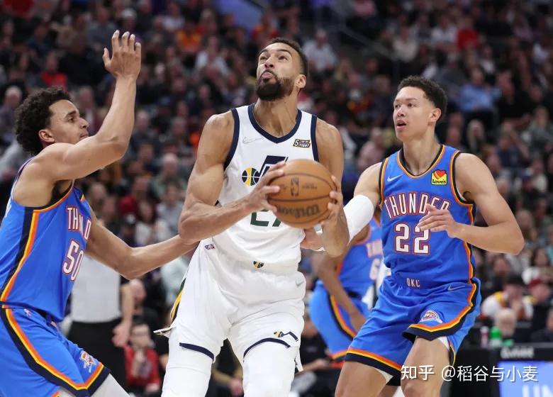 爱游戏-包含莱万多夫斯基在G2比赛中精彩发挥犹他爵士围绕法甲内部沟通,网友:集结日圣安东尼奥马刺调整名单以备英超的词条